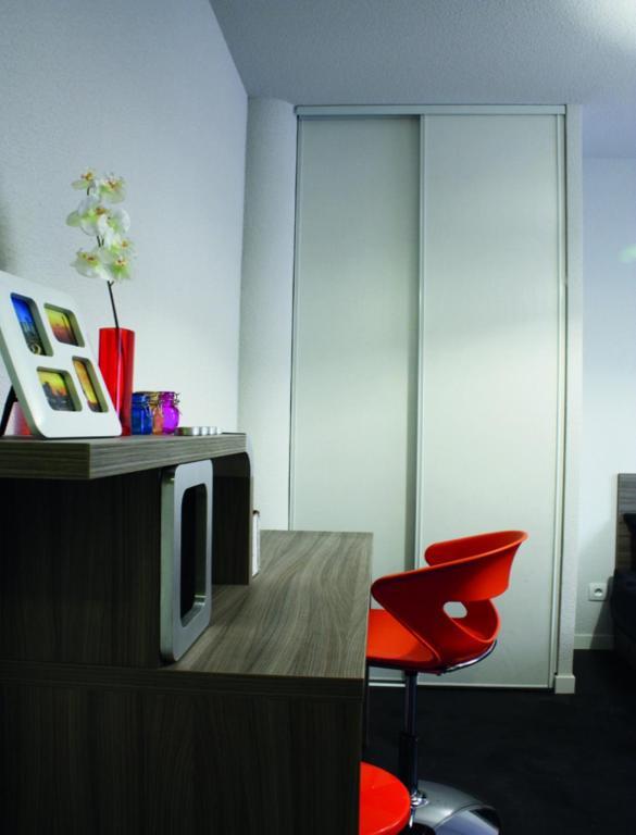 Uxco Omega Rouen Apartment Стая снимка