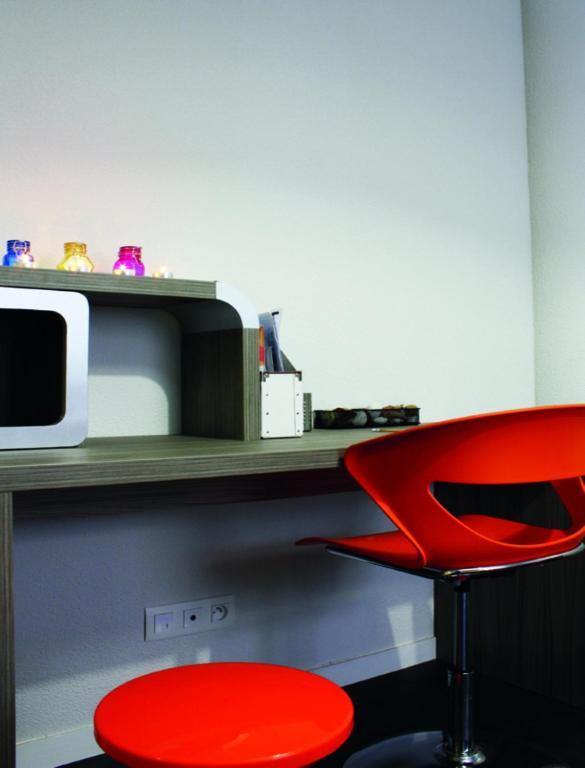 Uxco Omega Rouen Apartment Стая снимка