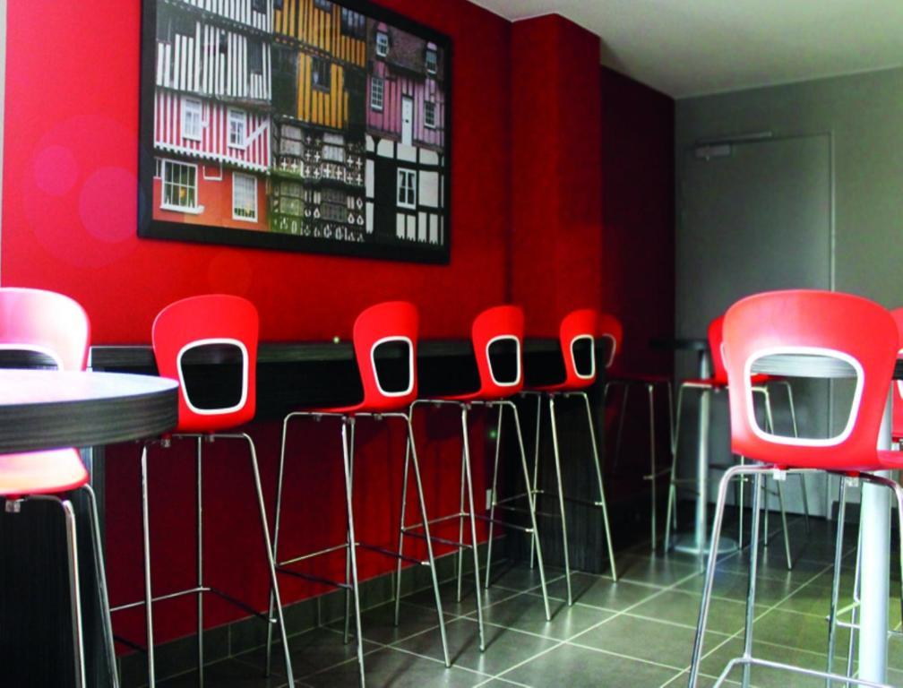 Uxco Omega Rouen Apartment Екстериор снимка